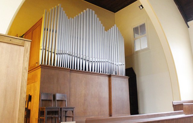 Die renovierte Orgel im Obergeschoss der Kirche El Redentor